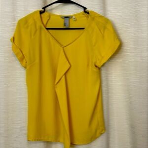 H&M Women’s or girls gold yellow top size 2